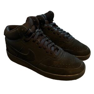 Men’s Black Nike Court Vision Mid size 9.5. Gently used & great condition.